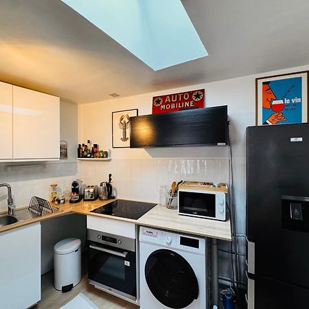 Апартаменты Le Petit Re, Hypercentre, Garage Prive, Terrasse Ньор Экстерьер фото